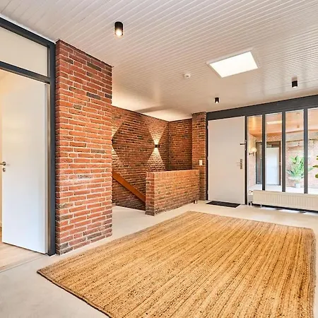 Dom wakacyjny Haus Lavard